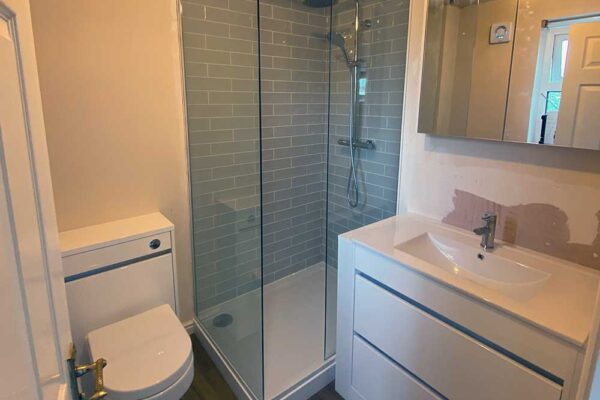 bathroom-fitters-in-corby-4